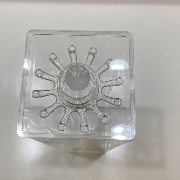 Clear Acrylic Necklace 14inch Display Box - Picture 2 of 4